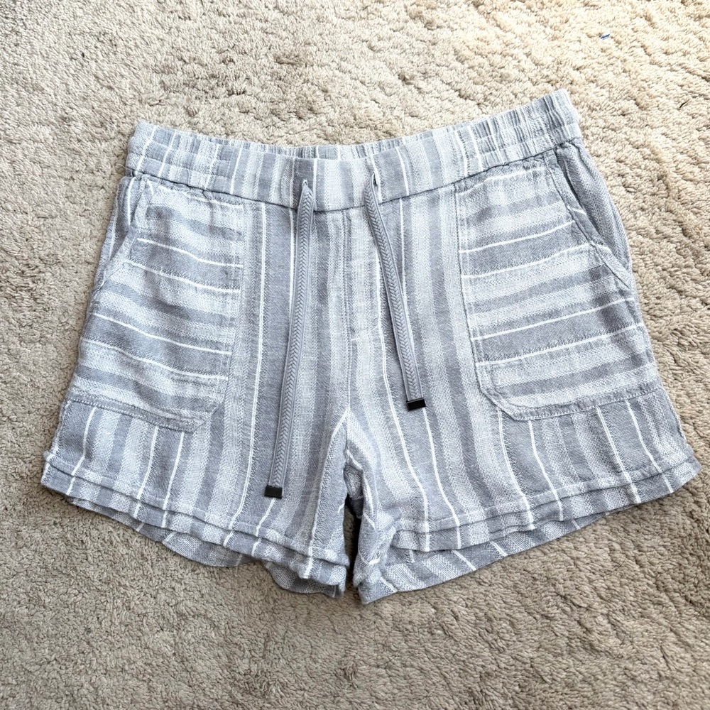Womens Linen Shorts size M gray White Pull on High Rise by Style & Co